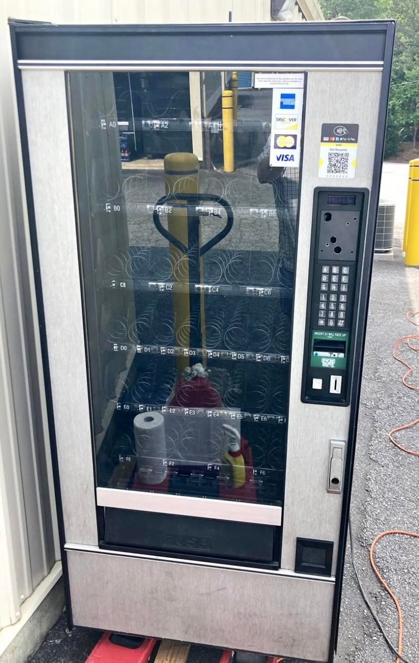 Crane-National-148-Snack-Vending-Machine.jpg